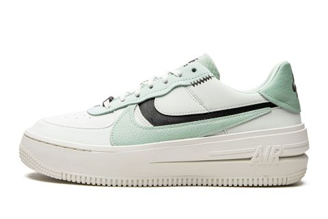 Nike Wmns Air Force 1 Plt.af.orm Barely Green / Enamel Green-velv