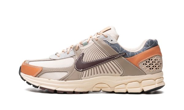 Nike Zoom Vomero 5 "sanddrift / Muslin / Khaki / Earth"